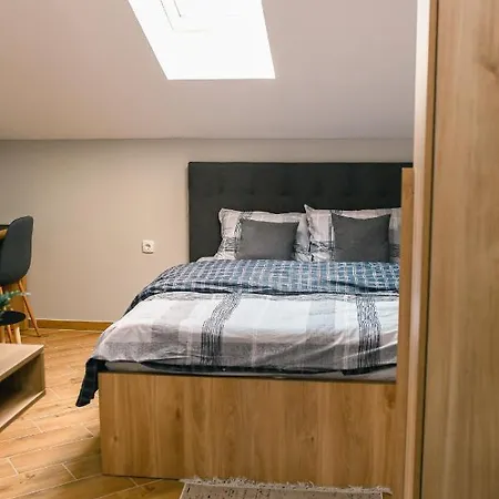Manoir Center Apartment